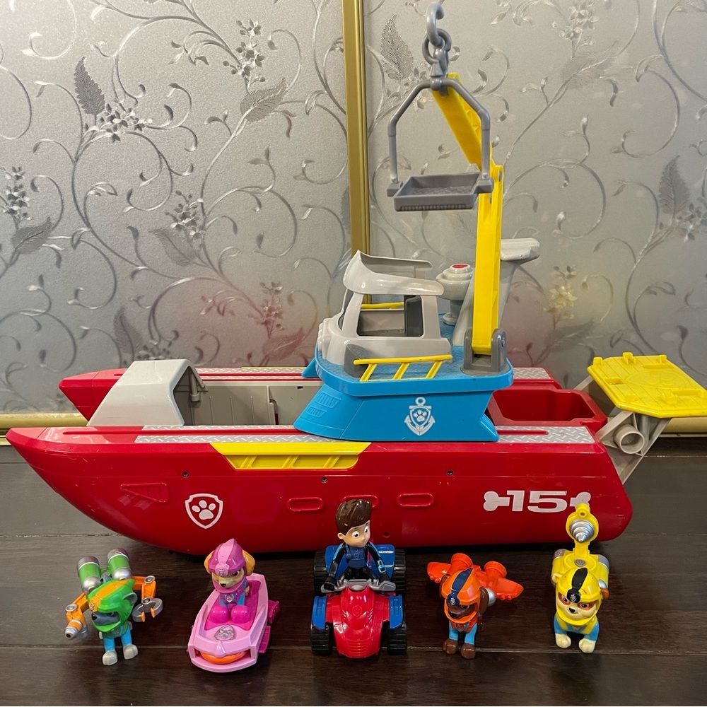 Paw Patrol Adventure Boat Set - Red, Blue, Yellow